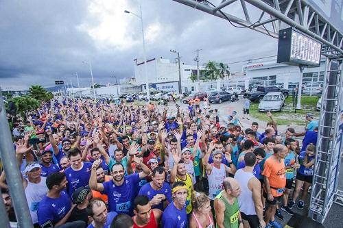 Mais de 3,3 mil atletas participaram da Meia Maratona de São José (SC) no último sábado (10) / Foto: Fabrício Jachowicz